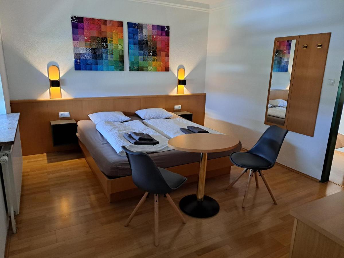 Flataid Gaestehaus Graschi - Steinbergstrasse Грац Екстериор снимка