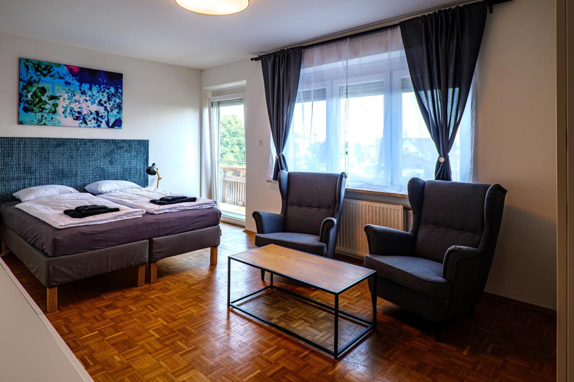 Flataid Gaestehaus Graschi - Steinbergstrasse Грац Екстериор снимка